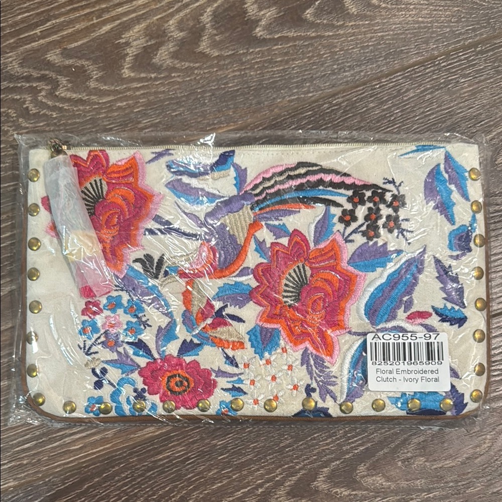 **DONATED** 
Floral Embroidered Clutch - Cream